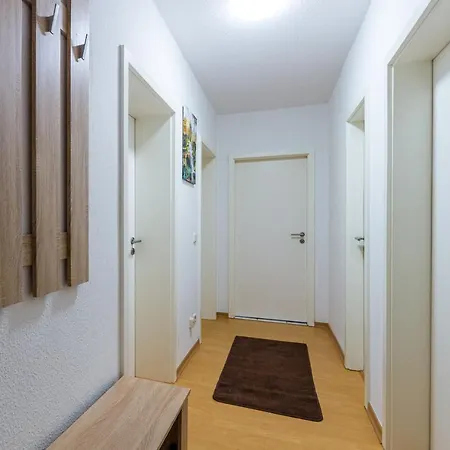 3 Karli Apartment